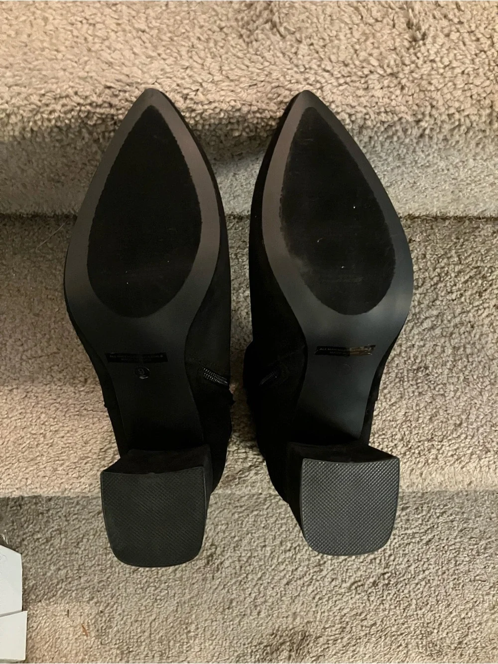 NWB X2B NESSA 1 FAUX SUEDE POINTED TOE BLOCK HEEL ANKLE BOOTS VEGAN SIZE 9
